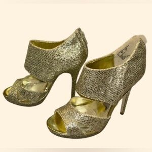 🔥 SOFIA VERGARA SPARKLY HEELS!🔥 STUNNING!! GORGEOUS GOLD!!!